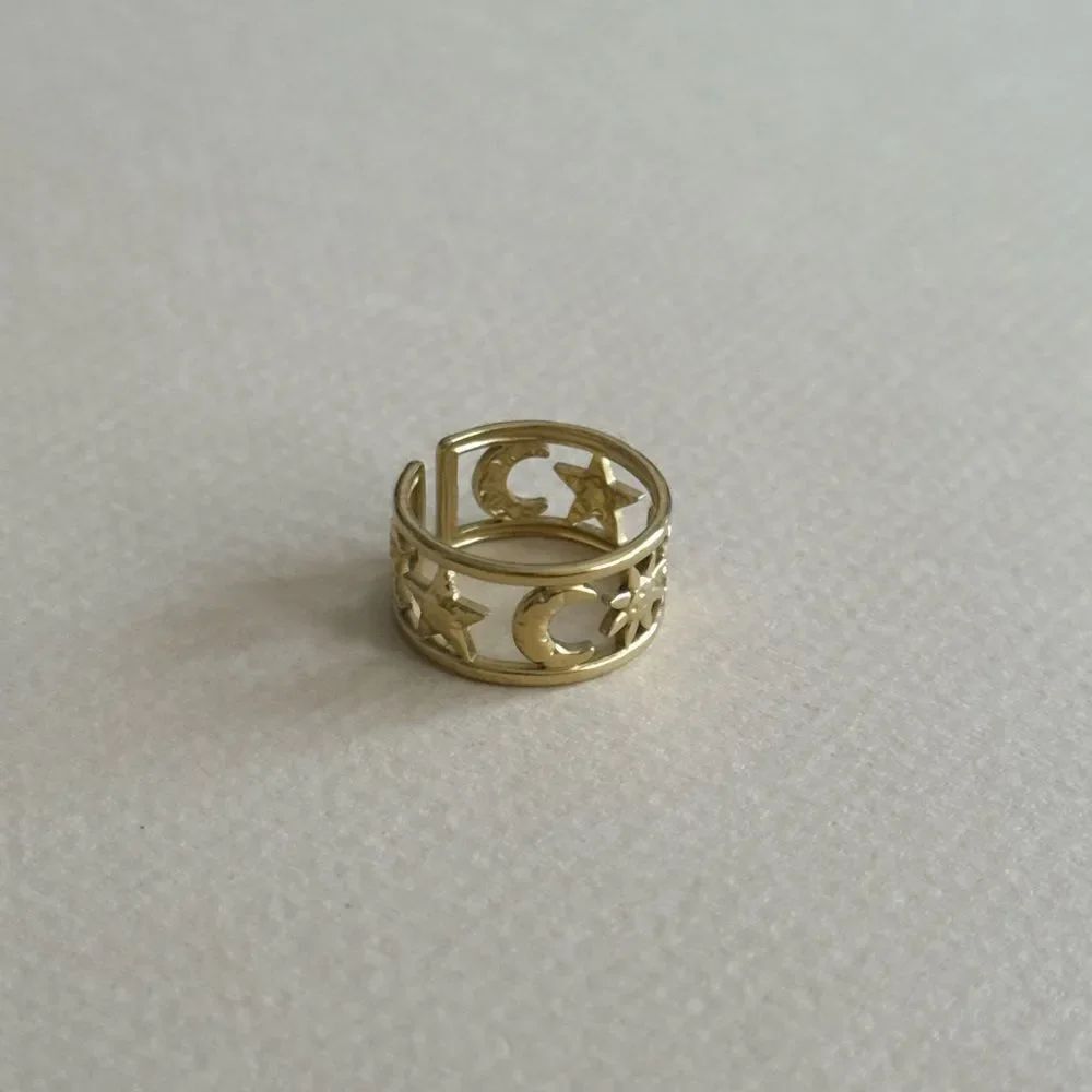 Moon Ring #2122 - Picture 5 of 7